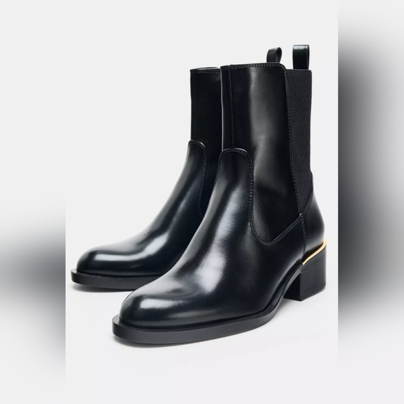 Zara Sleek Black Ankle Booties - Picture 3 of 15